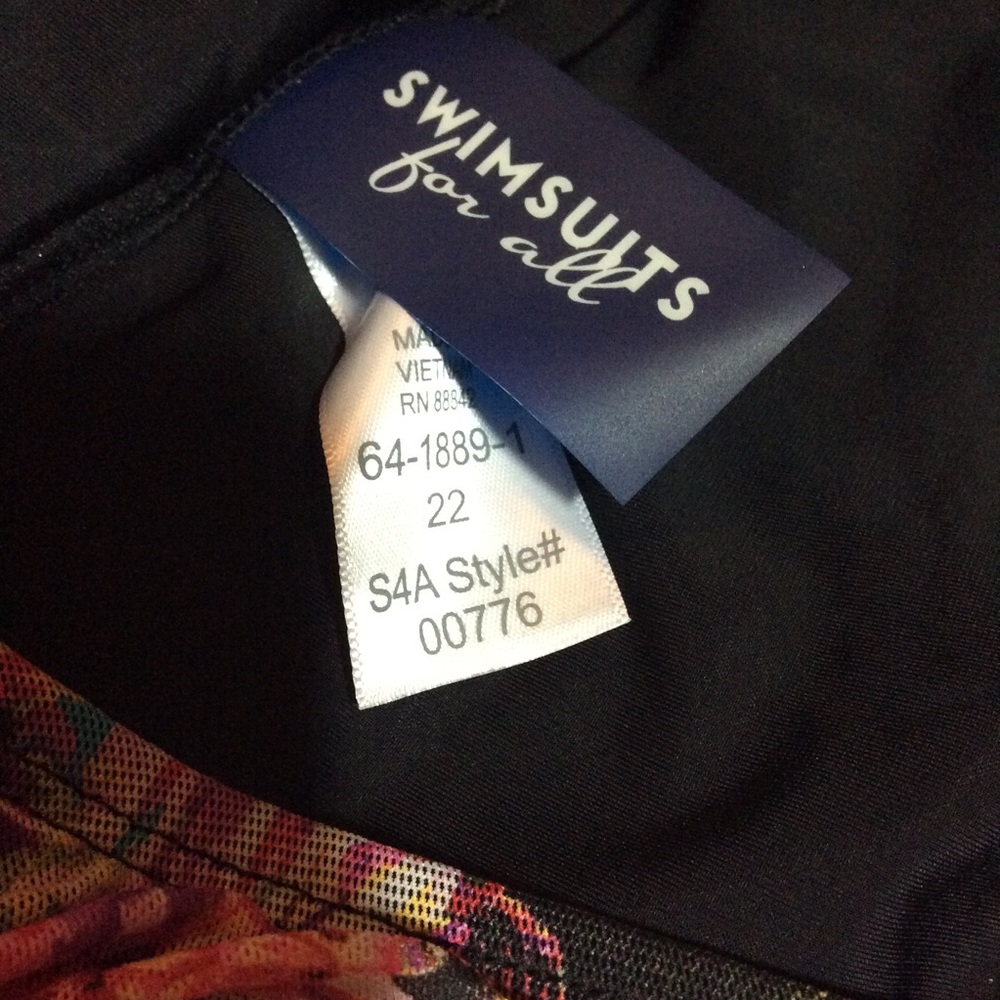 Swimsuits For All NWT High-Neck Mesh Top, 22 - Picture 3 of 3